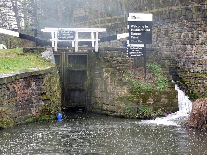 Photo of Huddersfield Narrow Canal